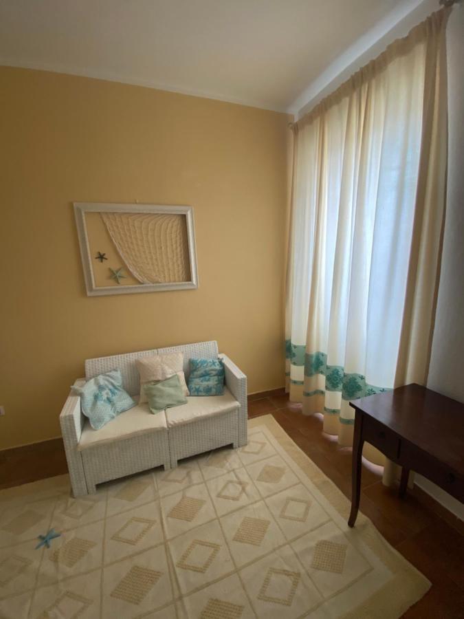 Palazzo Antico Hotel Santa Teresa Gallura Buitenkant foto